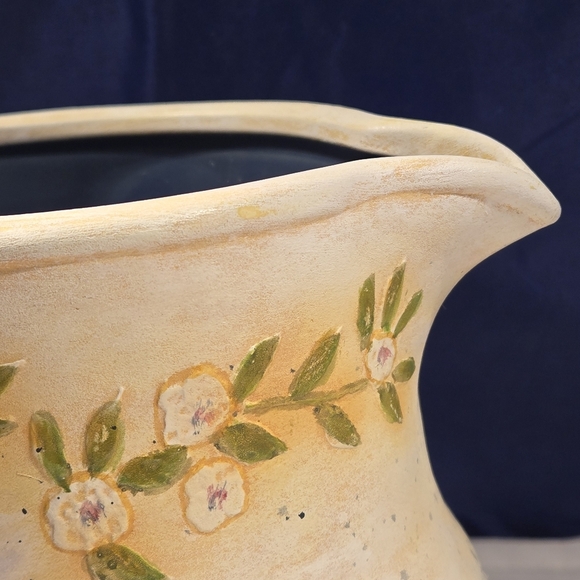 Bob's Pottery Large creamer Pitcher "Pansy Vines" By Artist Susan Winget - Picture 4 of 9